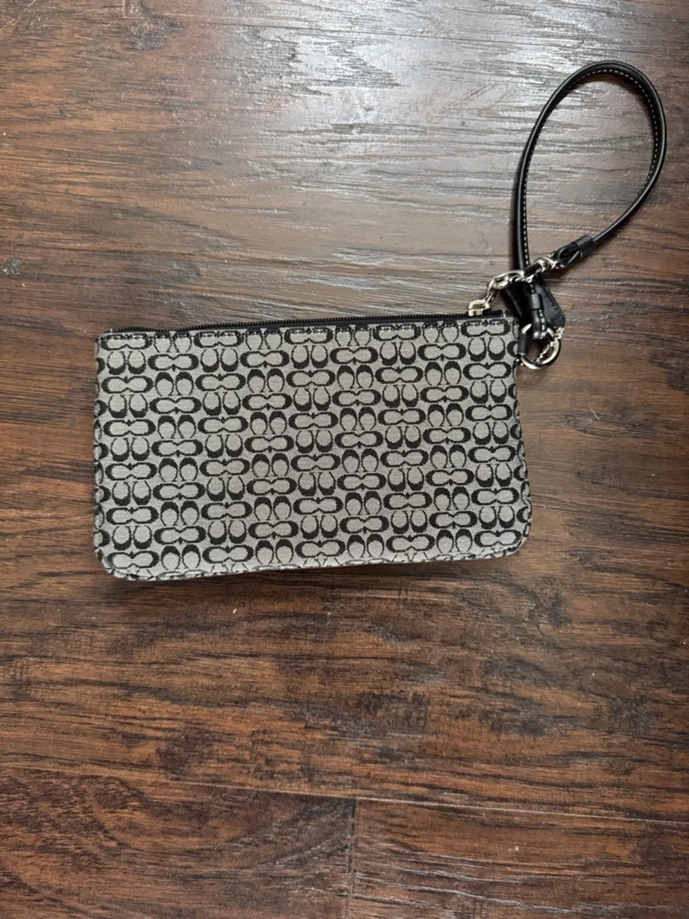 Coach SoHo Mini Signature Canvas Wristlet in Black and Gray, Excellent Condition